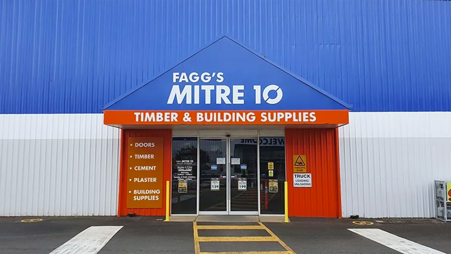 Fagg's Mitre 10 Cantilever Racking